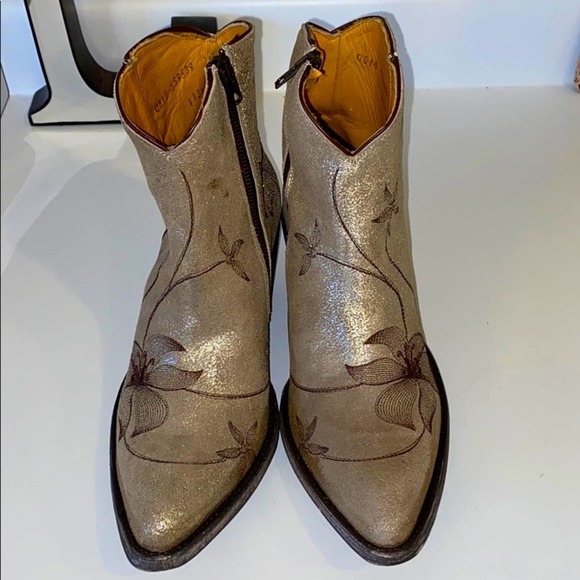NIB Old Gringo metallic gold Flora Loca ankle boot - Picture 3 of 14